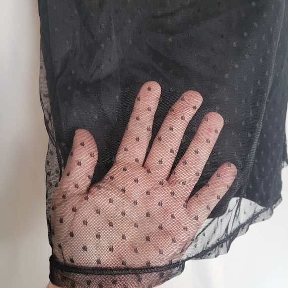 NWT Maurices Black Sleeveless Sheer Overlay Cutout Top Women's Size Medium - Picture 2 of 13